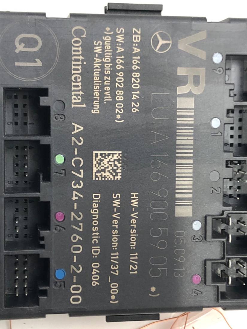 Блок керування модуль Mercedes B W246 A1669005905 — фото деталі 4