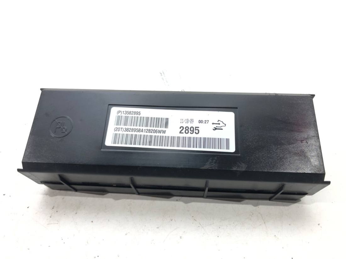 Блок управления модуль Chevrolet Cruze 13582895