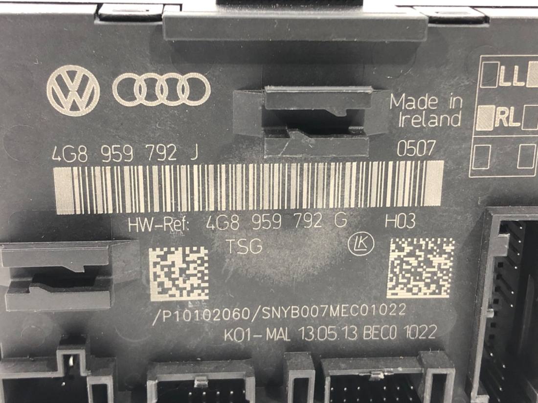 Блок керування модуль Audi A6 C7 4G8959792J — фото деталі 4