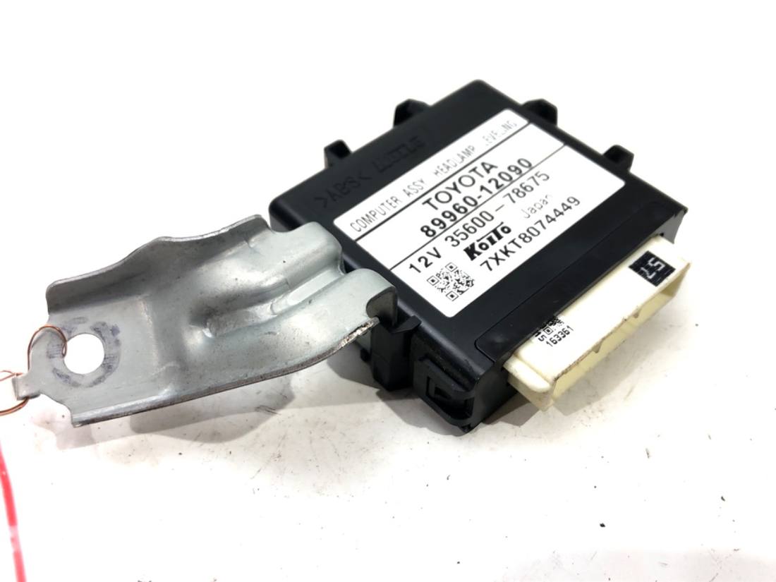 Блок управления модуль Toyota Auris 89960-12090
