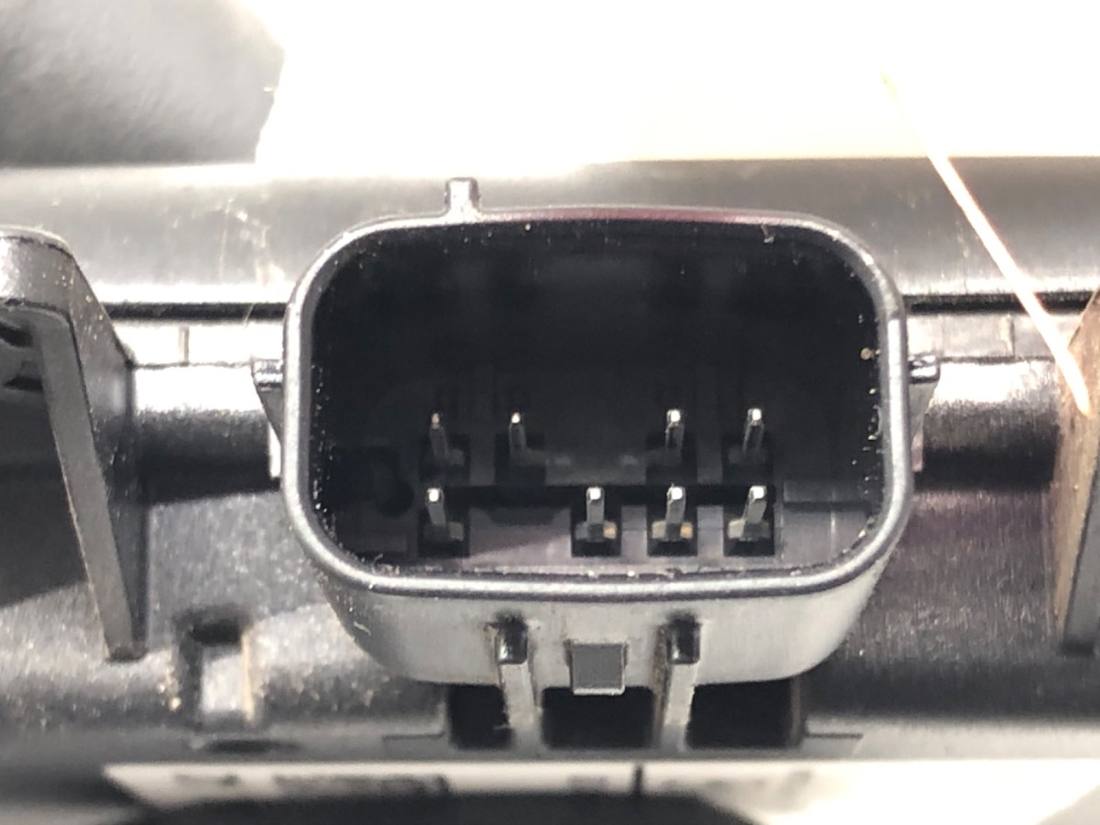 Блок керування модуль Suzuki Sx4 3F505-63T00 — фото деталі 3