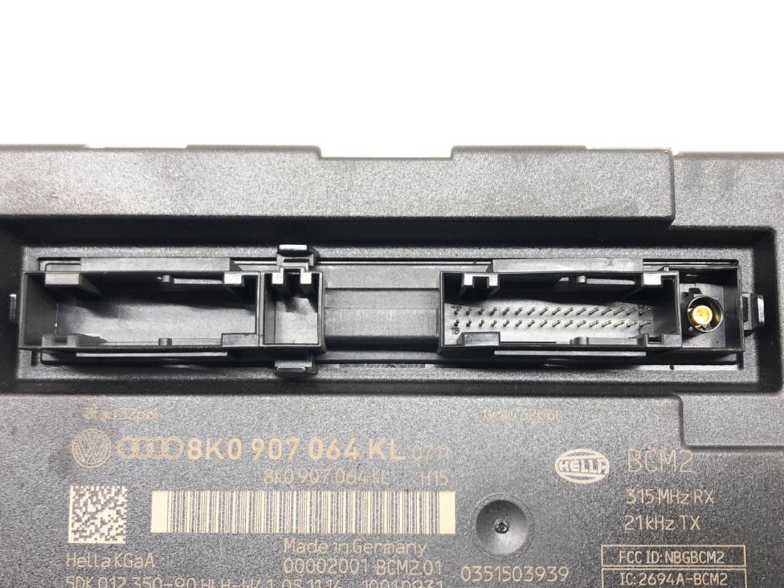 Блок керування модуль Audi A4 B8 8K0907064KL — фото деталі 4
