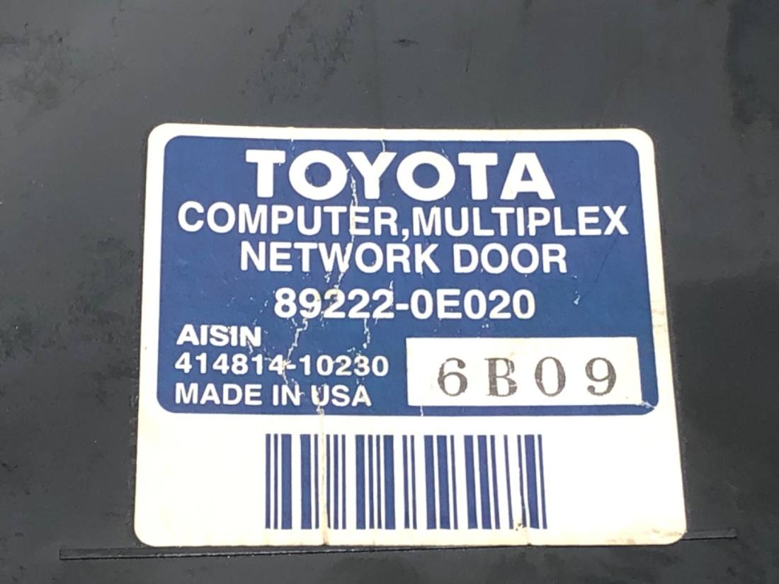Блок керування модуль Lexus RX 89222-0E020 — фото деталі 4