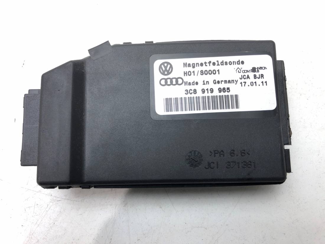 Блок керування модуль Volkswagen Passat CC 3C8919965
