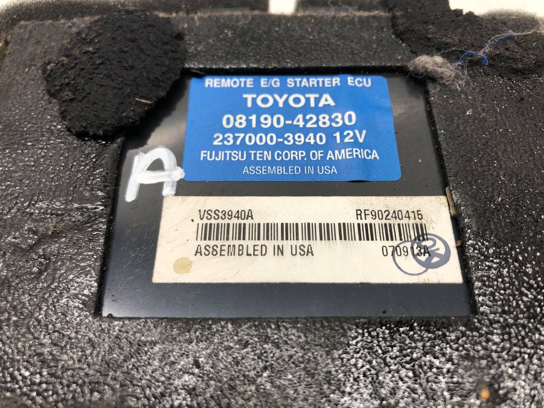 Блок керування модуль Toyota Land Cruiser 08190-42830 — фото деталі 3