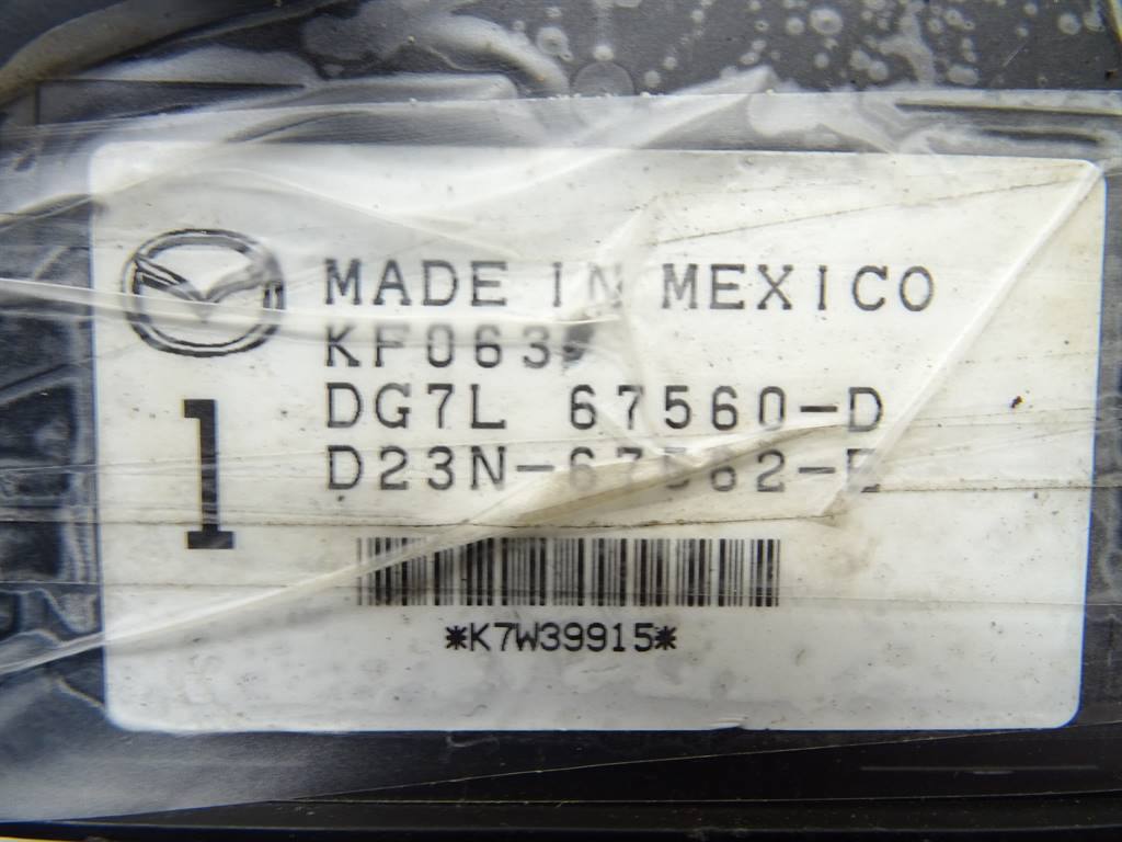 Блок керування модуль Mazda 2 DG7L-67560-D — фото деталі 2
