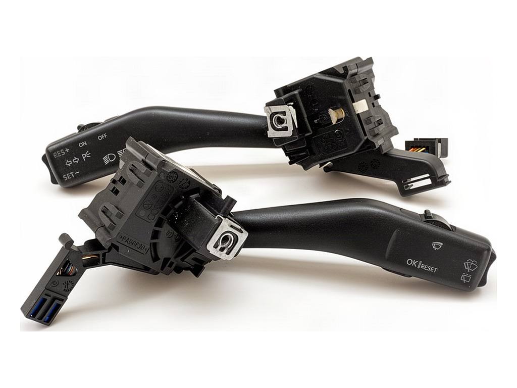 Тубус підрульовий блок перемикачів Seat Toledo 1K0953513A