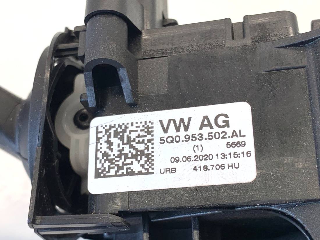 Тубус підрульовий блок перемикачів Skoda Kamiq 5Q0953502AL 5Q0953521FR — фото деталі 3