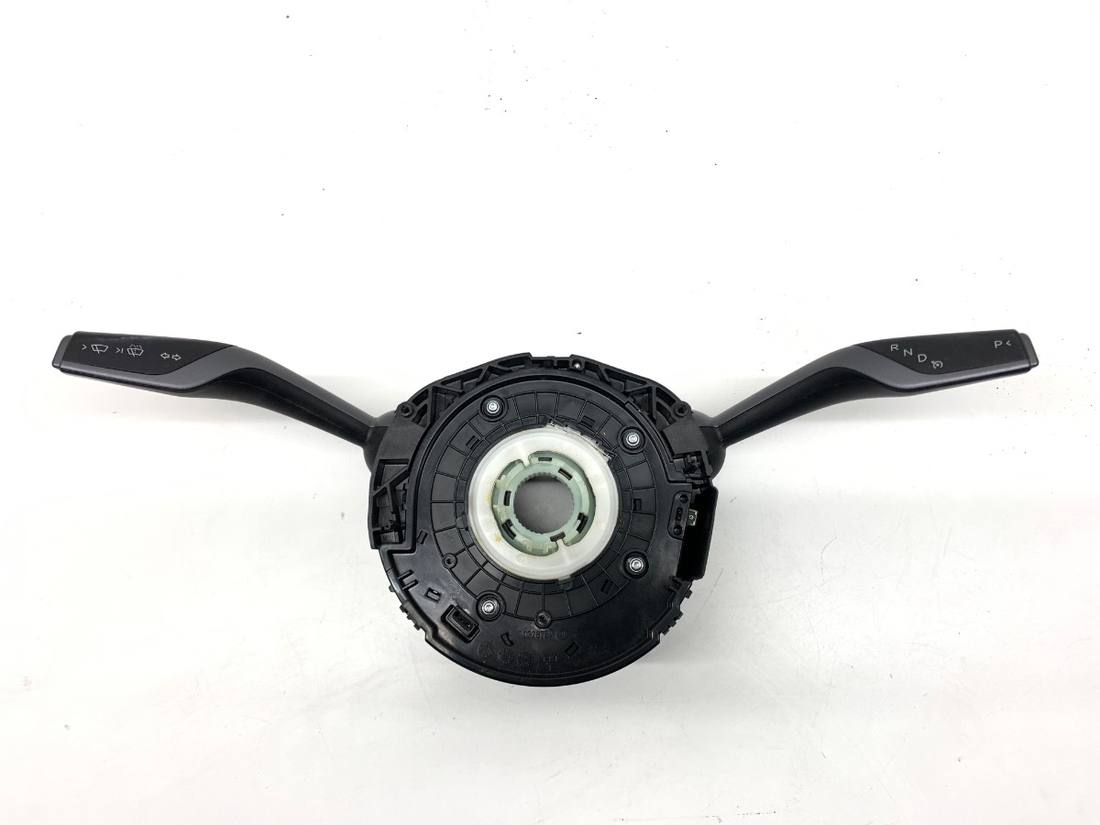 Тубус подрулевой блок переключателей Tesla Model Y 1097662-00-P