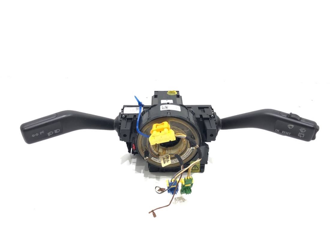 Тубус підрульовий блок перемикачів Volkswagen Passat B6 3C0953549A