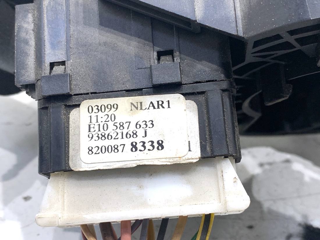 Тубус підрульовий блок перемикачів Renault Trafic 8200878338 — фото деталі 4