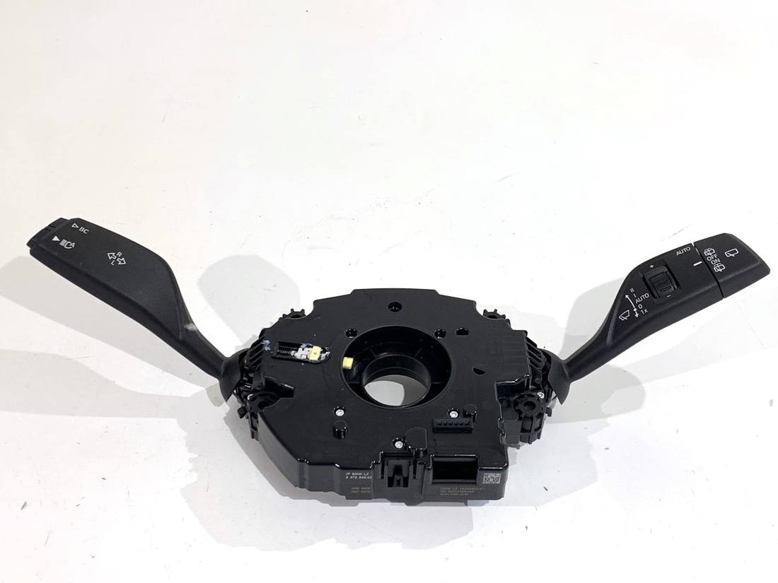Тубус підрульовий блок перемикачів BMW 5 G30 9472543