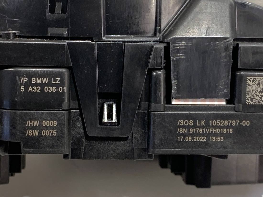 Тубус підрульовий блок перемикачів BMW 5 G30 10528797 — фото деталі 6