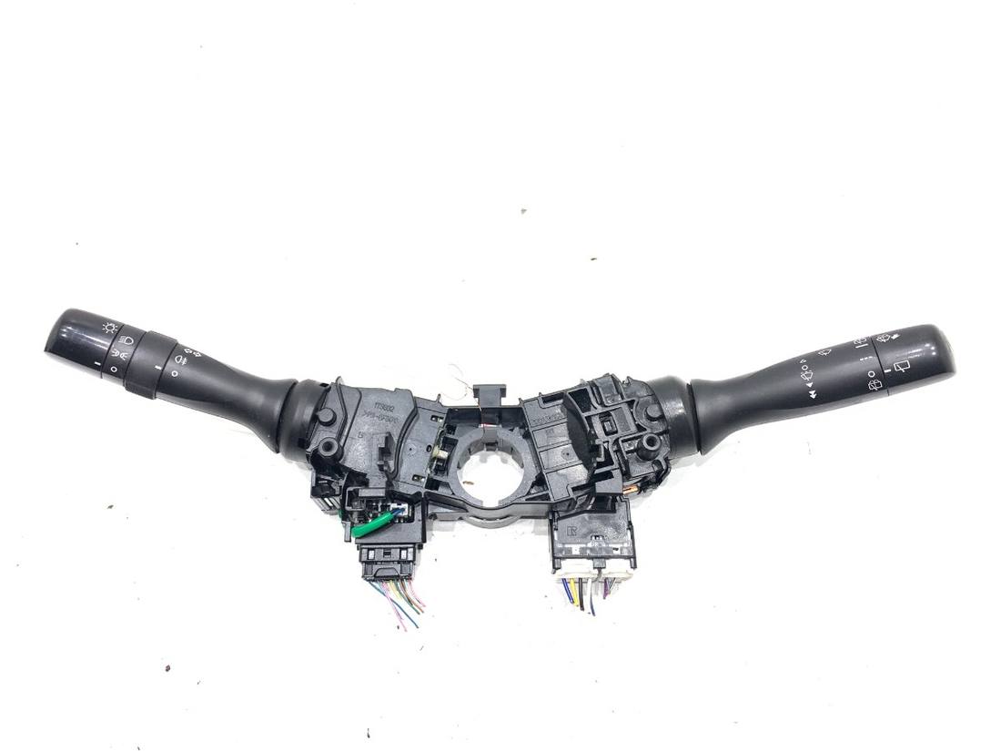 Тубус підрульовий блок перемикачів Toyota Yaris 4