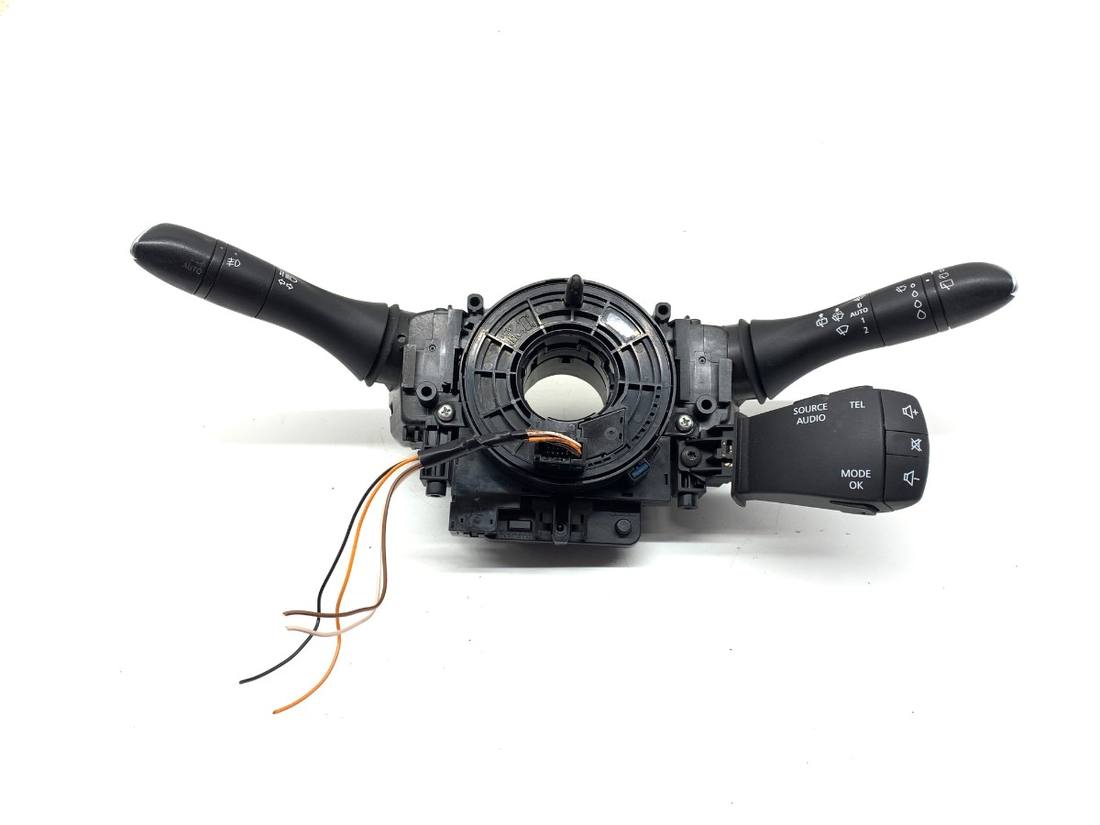 Тубус підрульовий блок перемикачів Renault Kadjar 255678341R 255545857R