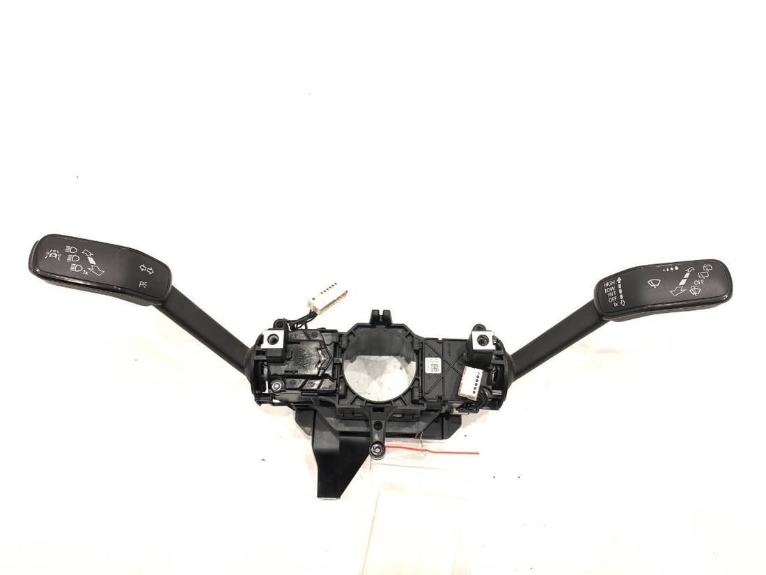 Тубус підрульовий блок перемикачів Volkswagen Tiguan 3Q0953521DM