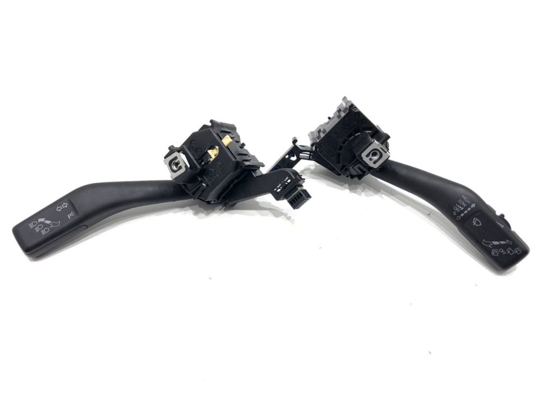 Тубус підрульовий блок перемикачів Volkswagen Golf 5 1K0953519H