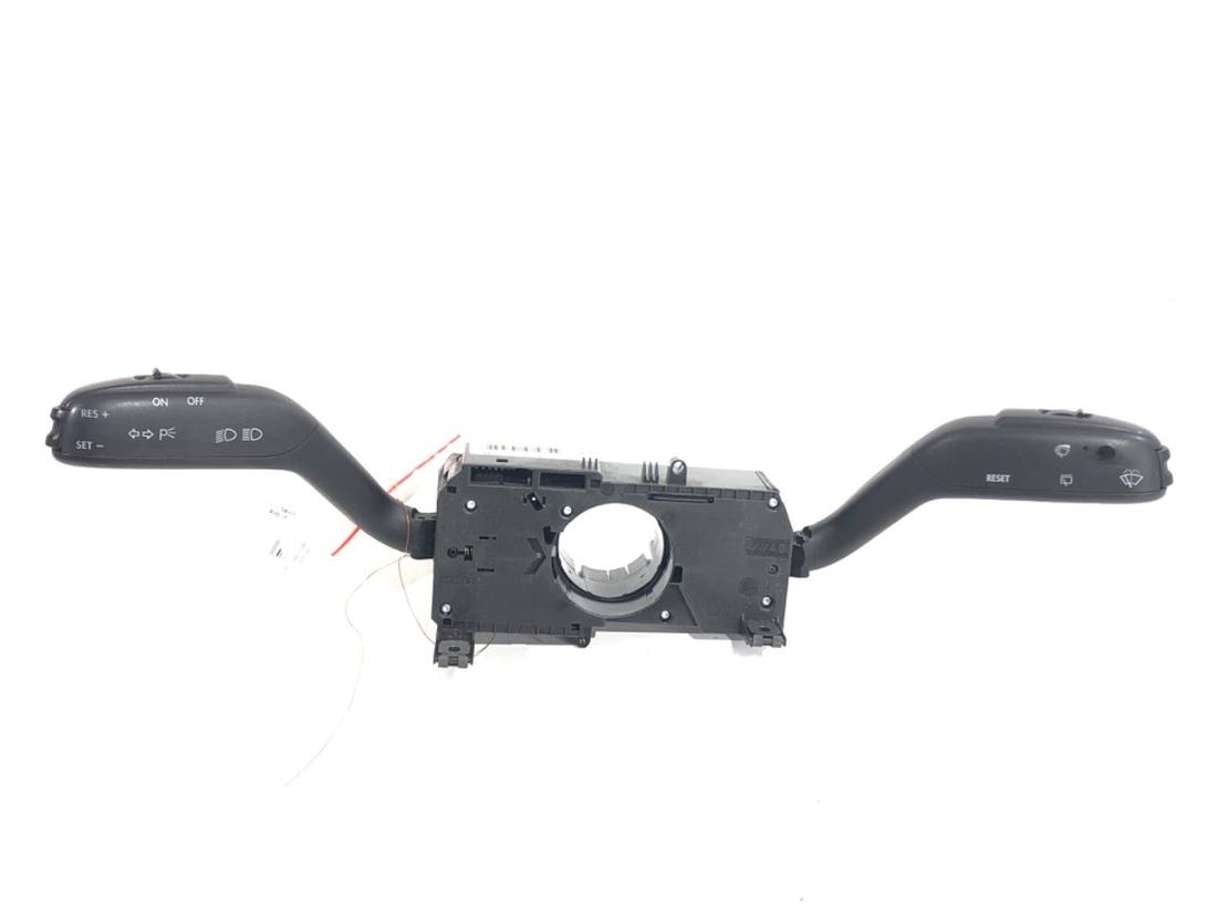 Тубус підрульовий блок перемикачів Skoda Fabia 2 7H0953503BQ