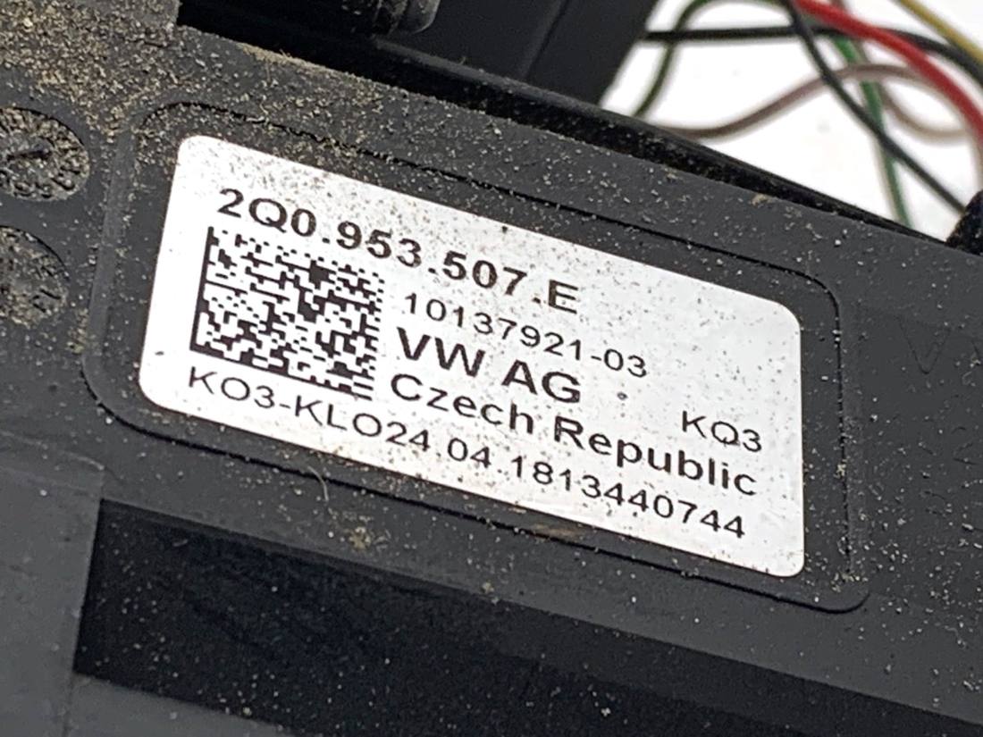 Тубус підрульовий блок перемикачів Skoda Rapid 2Q0953507E — фото деталі 4