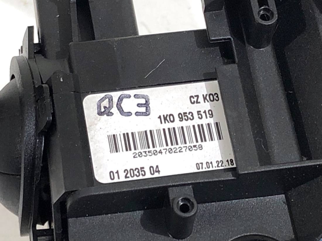 Тубус підрульовий блок перемикачів Volkswagen Golf 5 1K0953519 — фото деталі 4