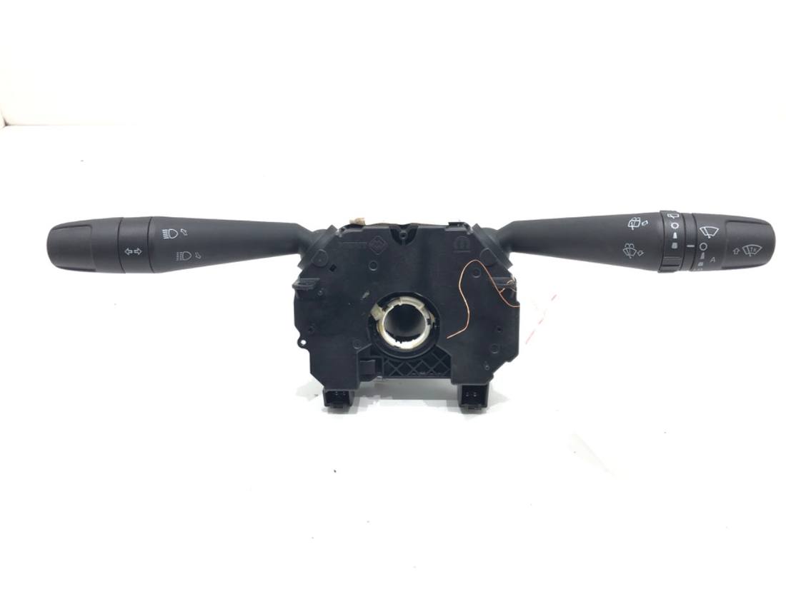 Тубус підрульовий блок перемикачів Jeep Compass 07357505300