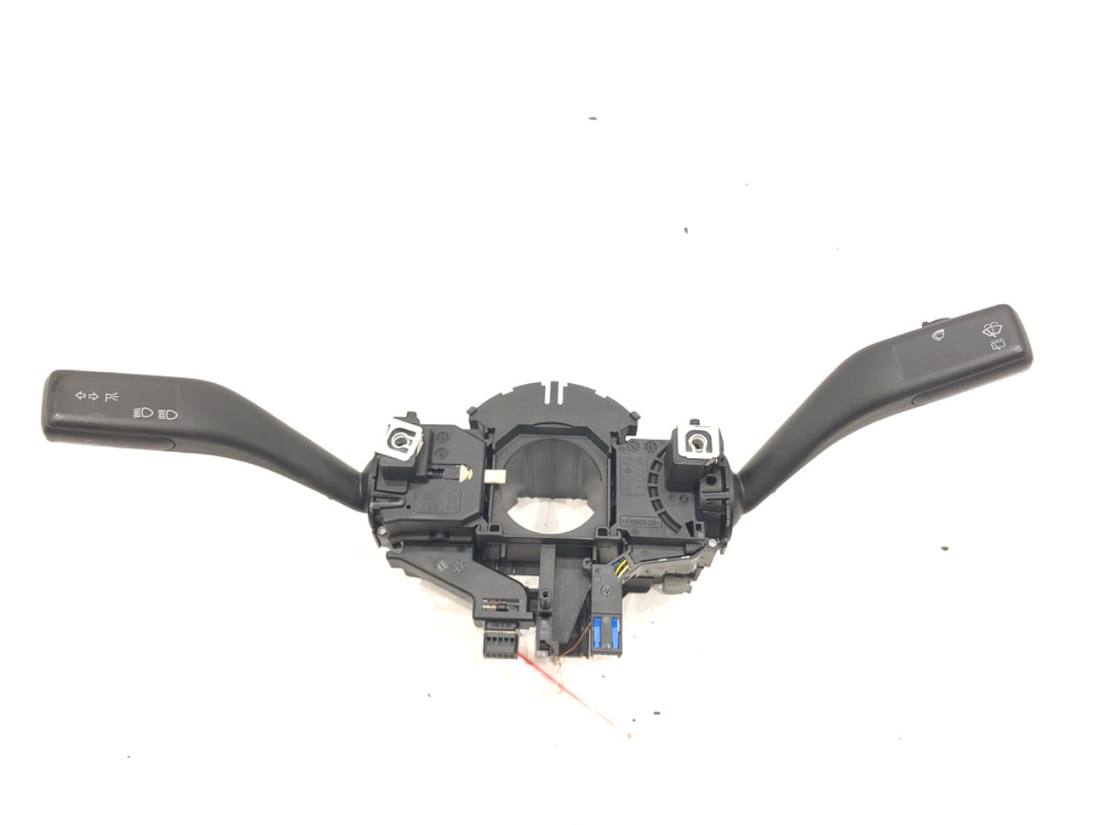 Тубус підрульовий блок перемикачів Seat Altea 1K0953503E