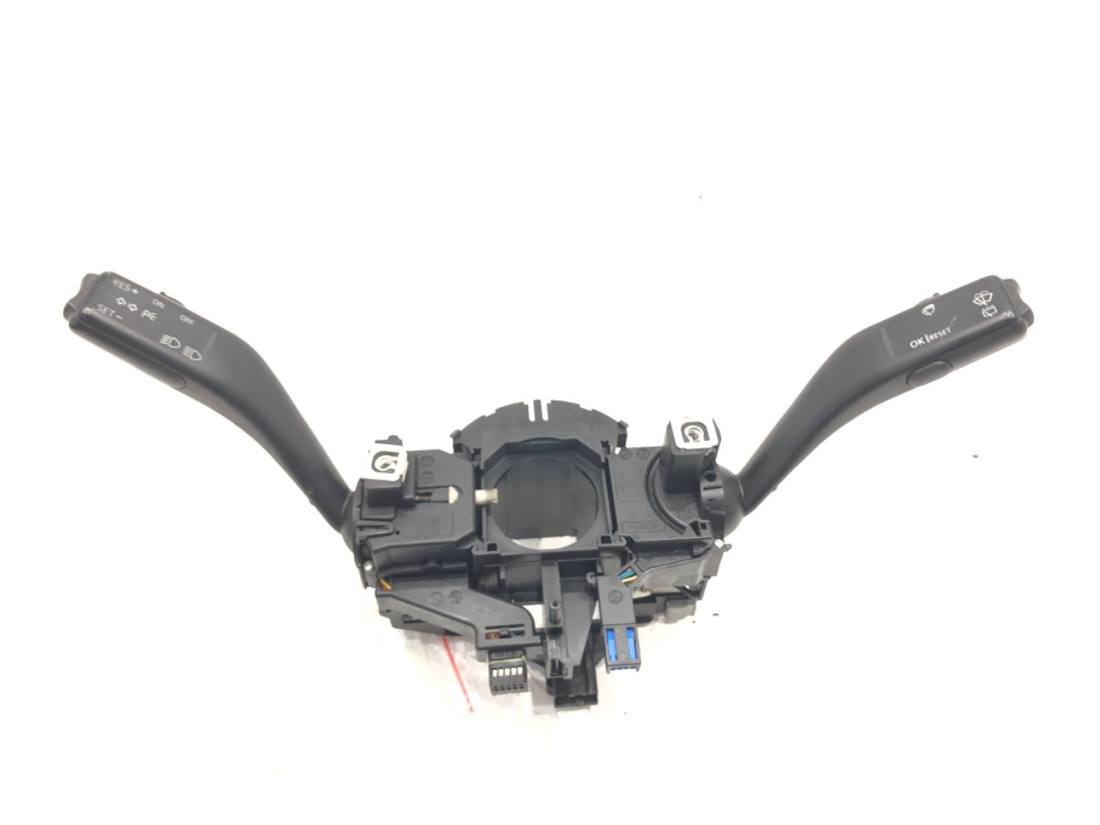 Тубус підрульовий блок перемикачів Seat Leon 1K0953519A
