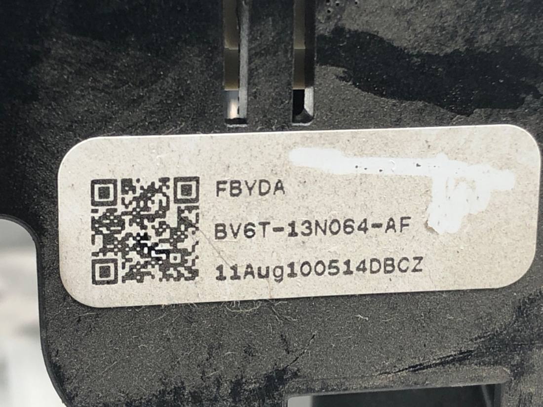 Тубус підрульовий блок перемикачів Ford Focus BV6T-13N064-AF — фото деталі 3
