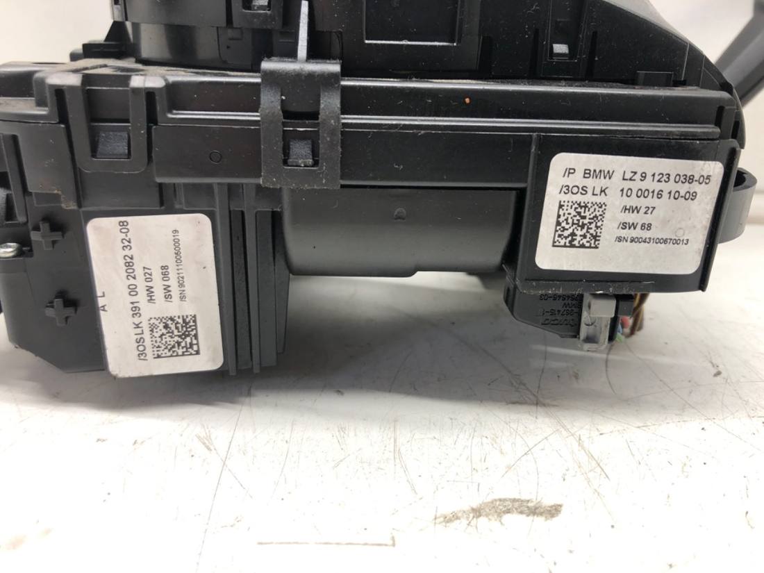 Тубус підрульовий блок перемикачів BMW 1 E87 9123038 — фото деталі 3