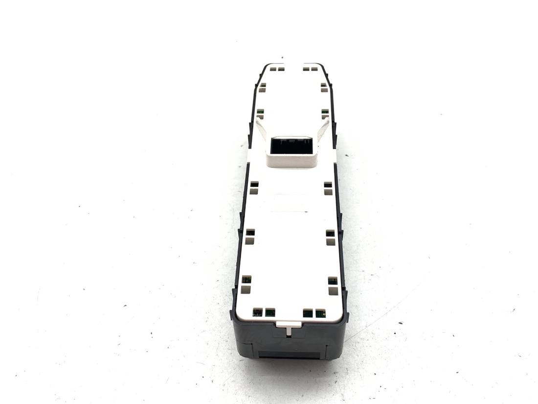Блок кнопок стеклоподъемников Hyundai Kona 93571BE470 — фото детали 3