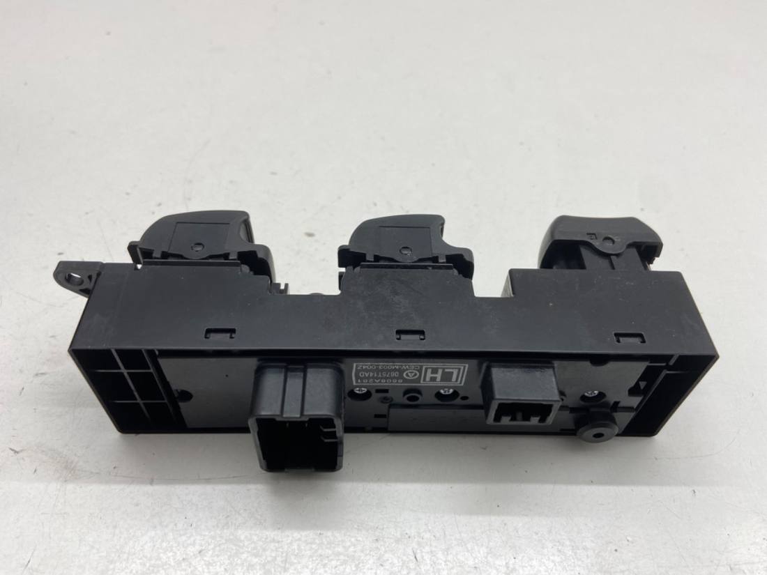Блок кнопок склопідйомників Mitsubishi ASX 8608A261 — фото деталі 2