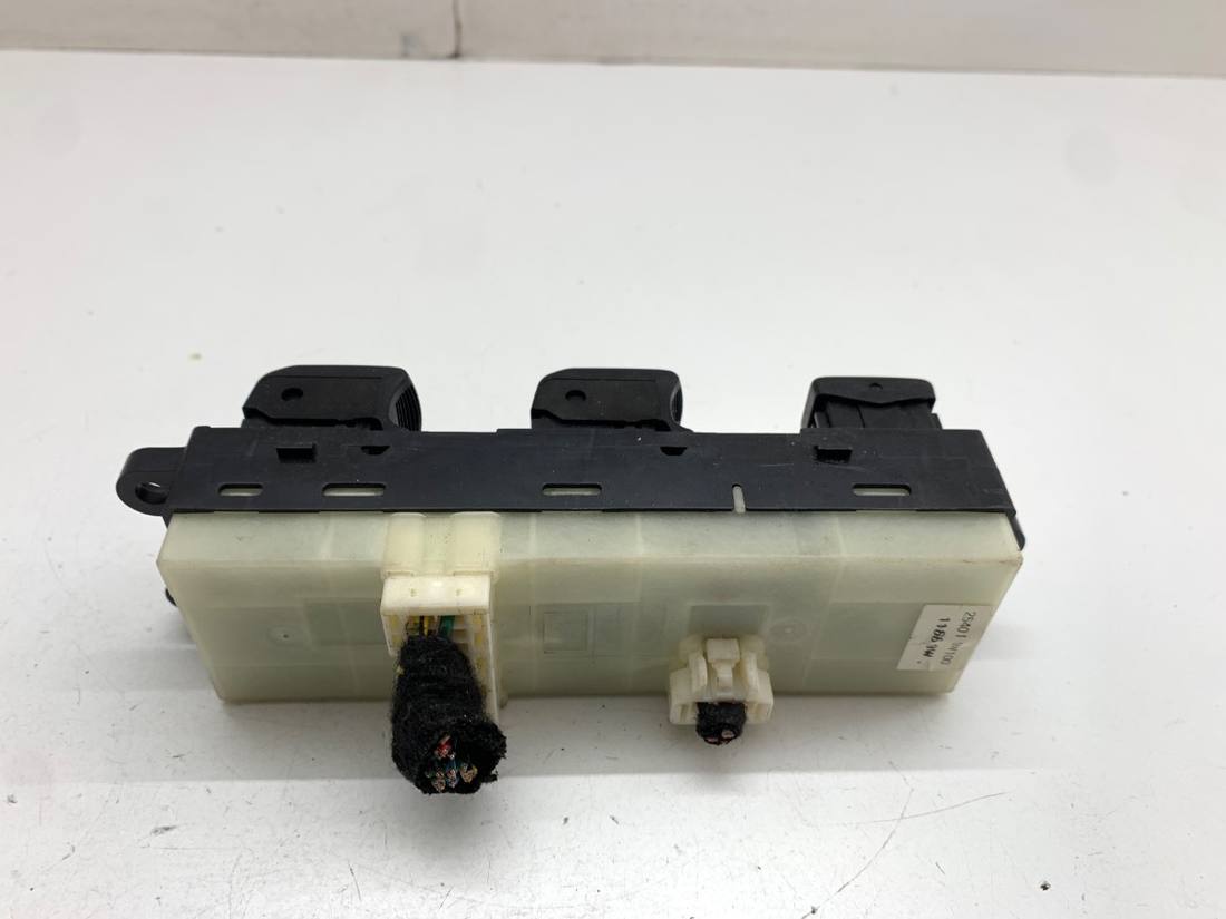 Блок кнопок склопідйомників Nissan Murano 254019W100 — фото деталі 2