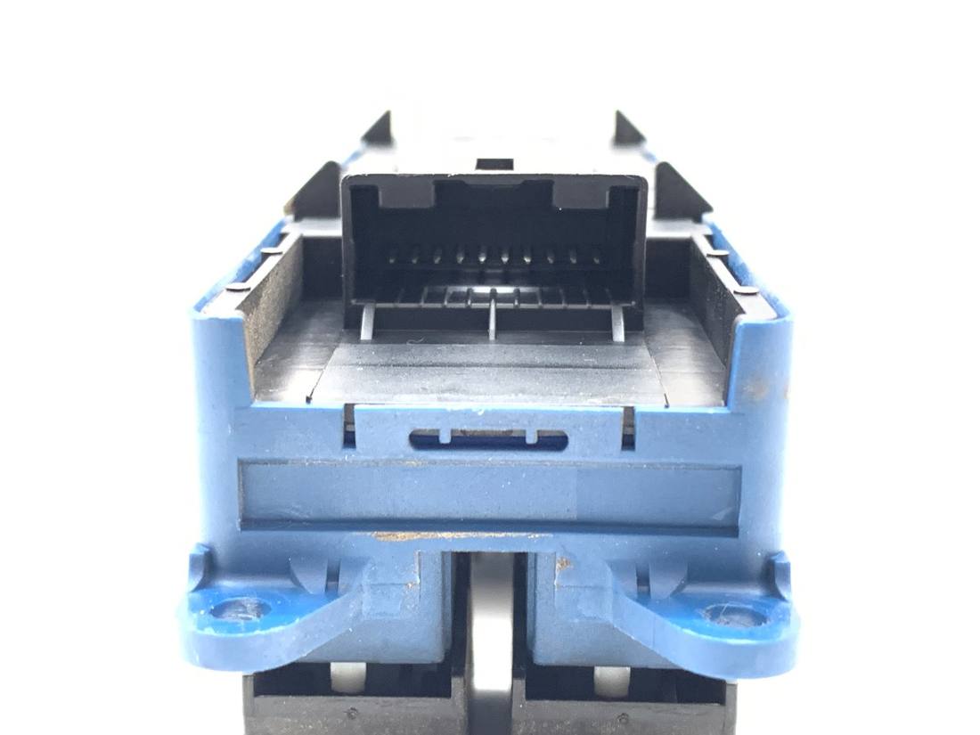Блок кнопок склопідйомників Toyota Avensis T27 84040-05020 — фото деталі 3