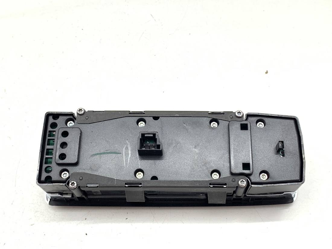 Блок кнопок стеклоподъемников Mercedes CLS C218 2129056000 — фото детали 3