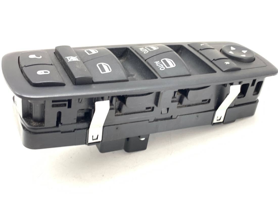 Блок кнопок стеклоподъемников Jeep Cherokee 68271206AB — фото детали 2