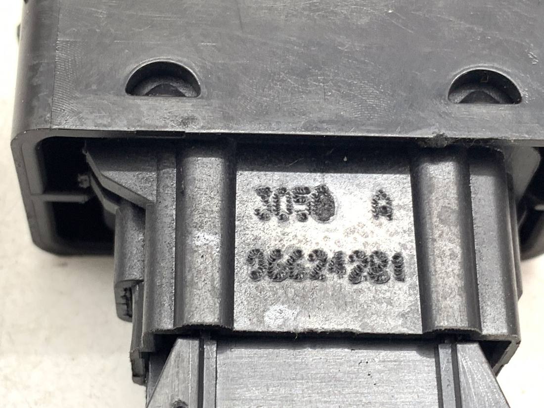 Блок кнопок стеклоподъемников Citroen Berlingo — фото детали 3