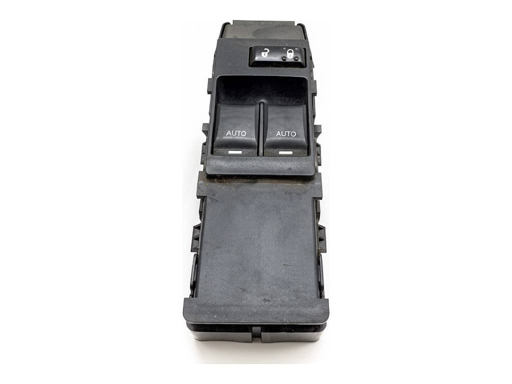 Блок кнопок стеклоподъемников Dodge Challenger 04602784AA