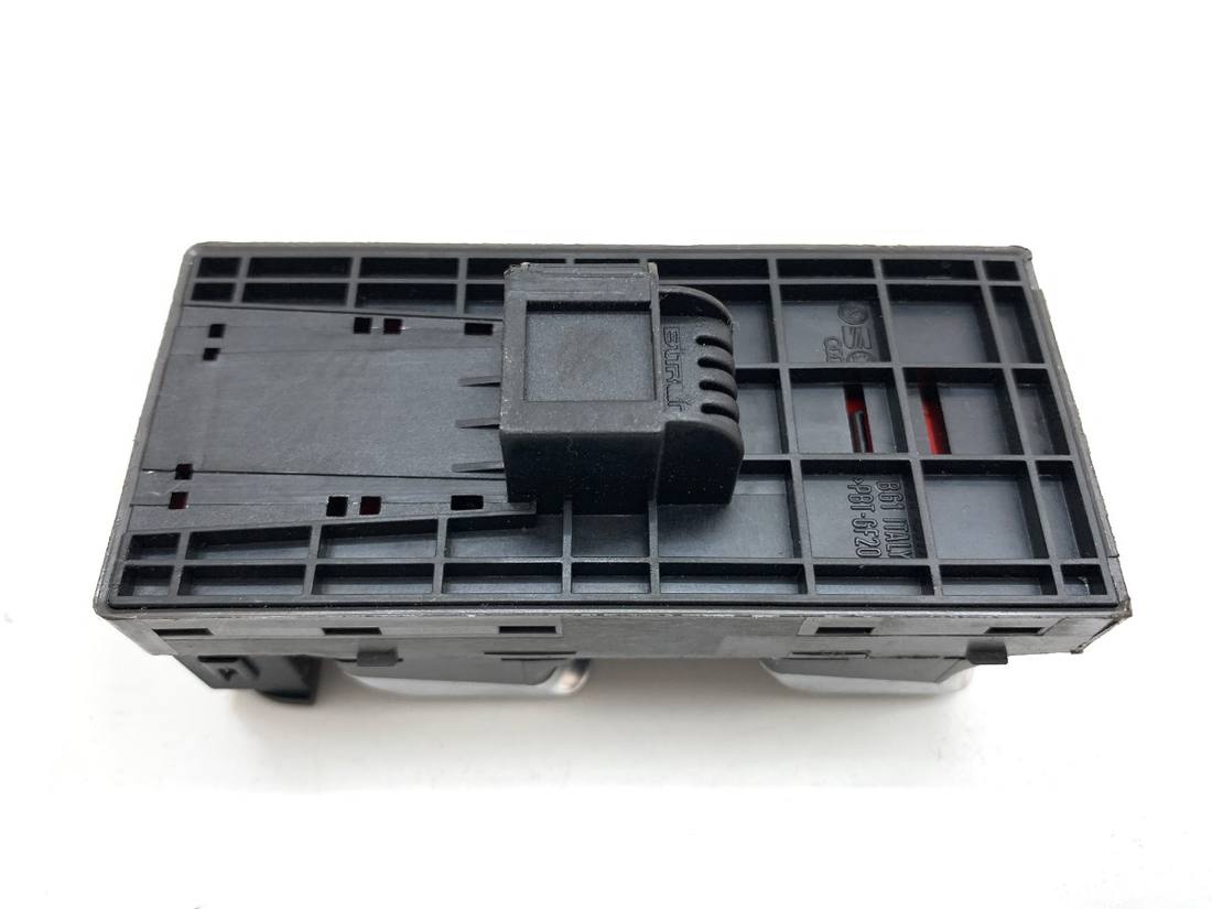 Блок кнопок стеклоподъемников Audi Q3 8U0959851 — фото детали 3