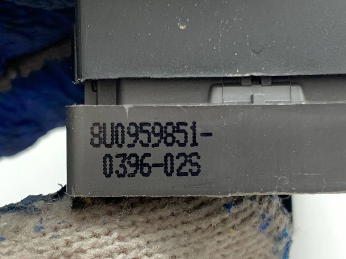 Блок кнопок стеклоподъемников Audi Q3 8U0959851 — фото детали 5