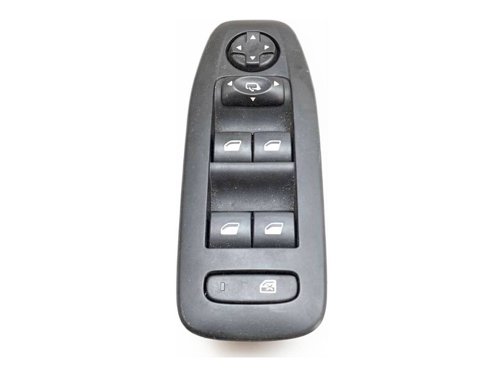 Блок кнопок склопідйомників Peugeot 208 96749624ZD