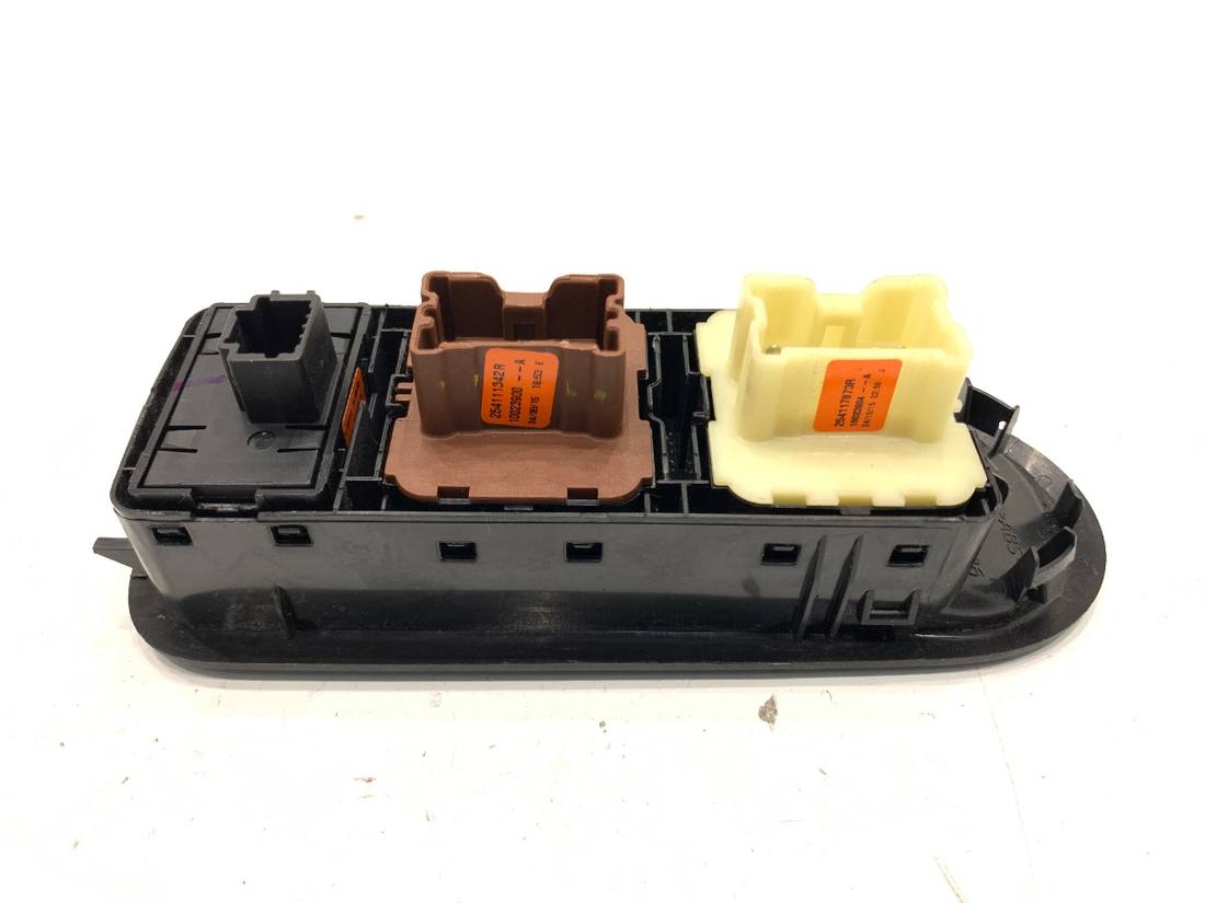 Блок кнопок стеклоподъемников Dacia Duster 254111342R 254117873R — фото детали 3