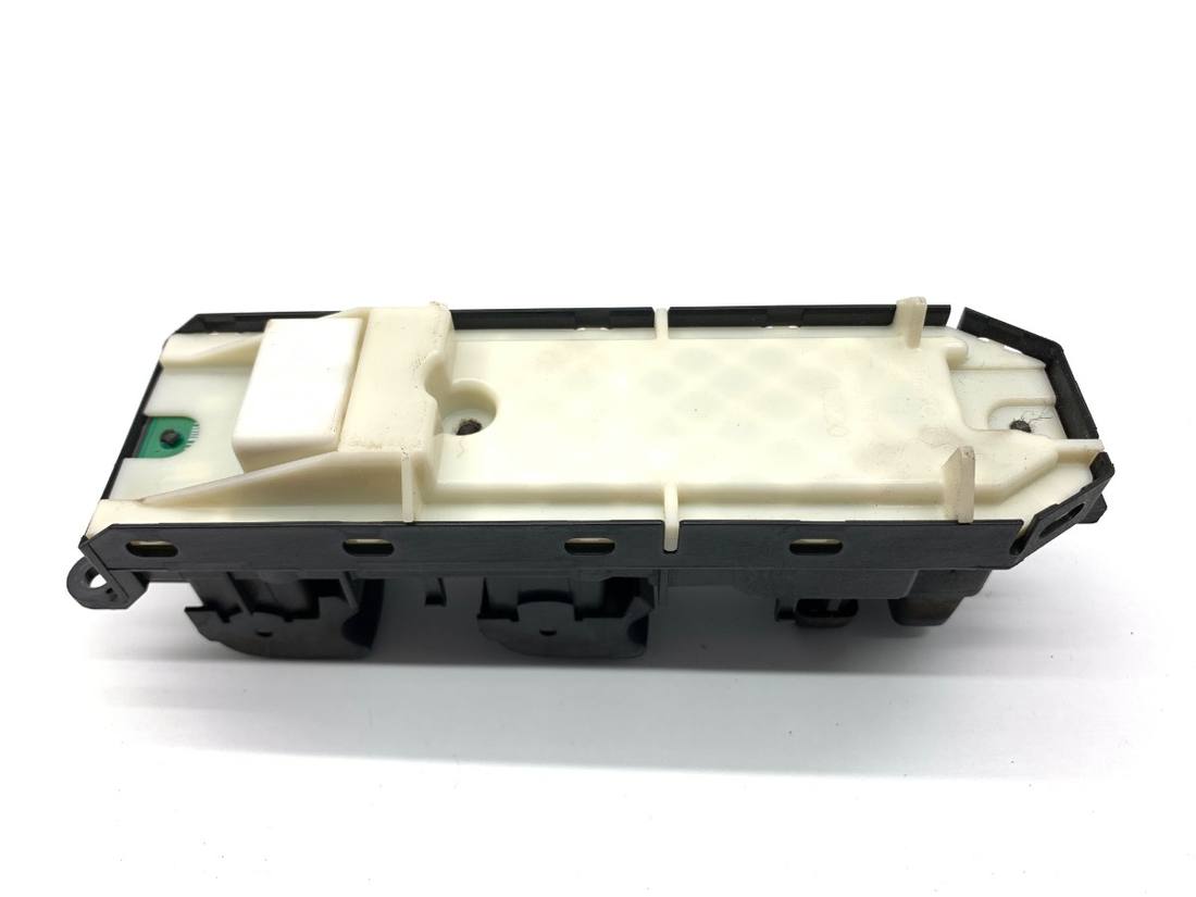 Блок кнопок стеклоподъемников Lexus CT 84040-60160 — фото детали 4