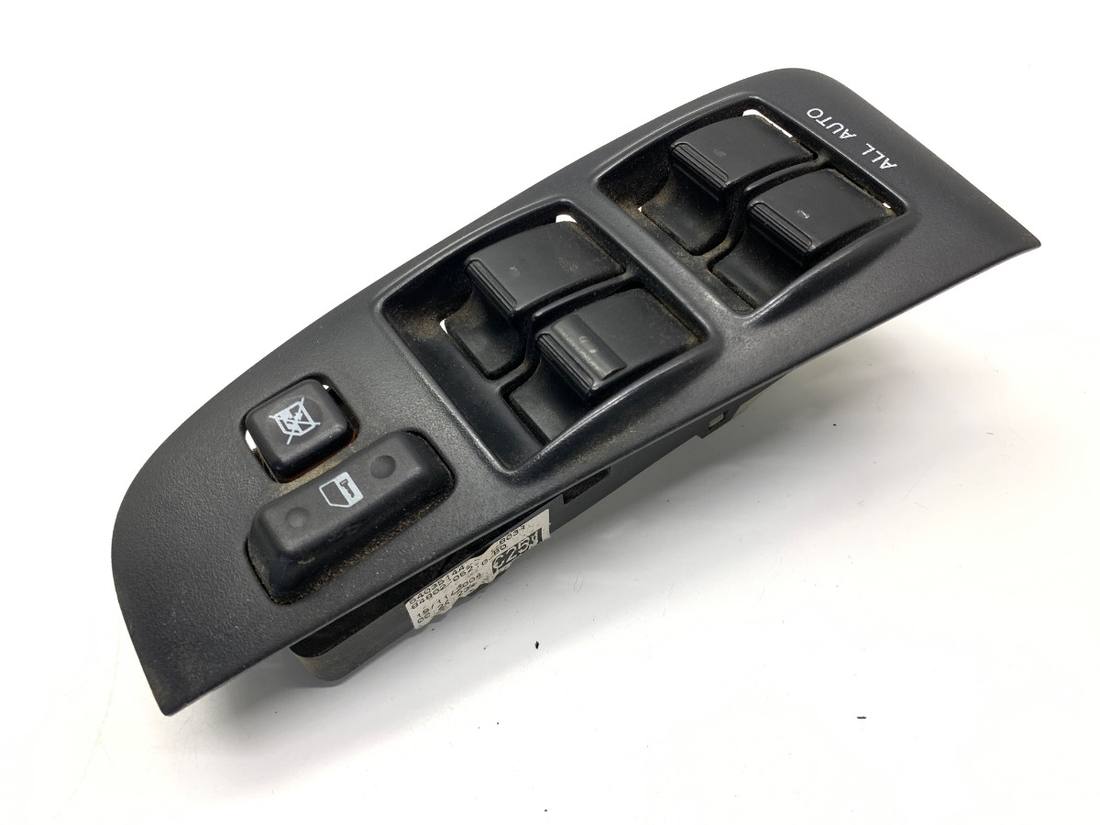 Блок кнопок склопідйомників Toyota Avensis T25 84802-05210 — фото деталі 2