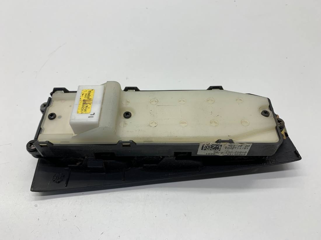 Блок кнопок склопідйомників Toyota Avensis T25 84802-05210 — фото деталі 3