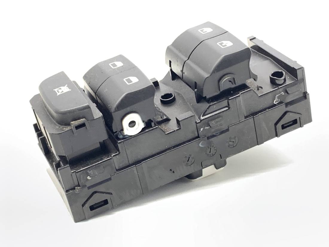 Блок кнопок стеклоподъемников Kia Ceed 93570J7100 — фото детали 2