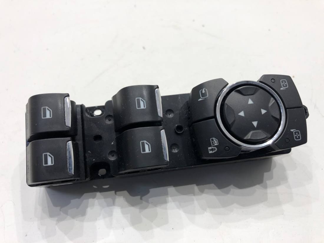 Блок кнопок склопідйомників Ford S-max DG9T-14540-DDW