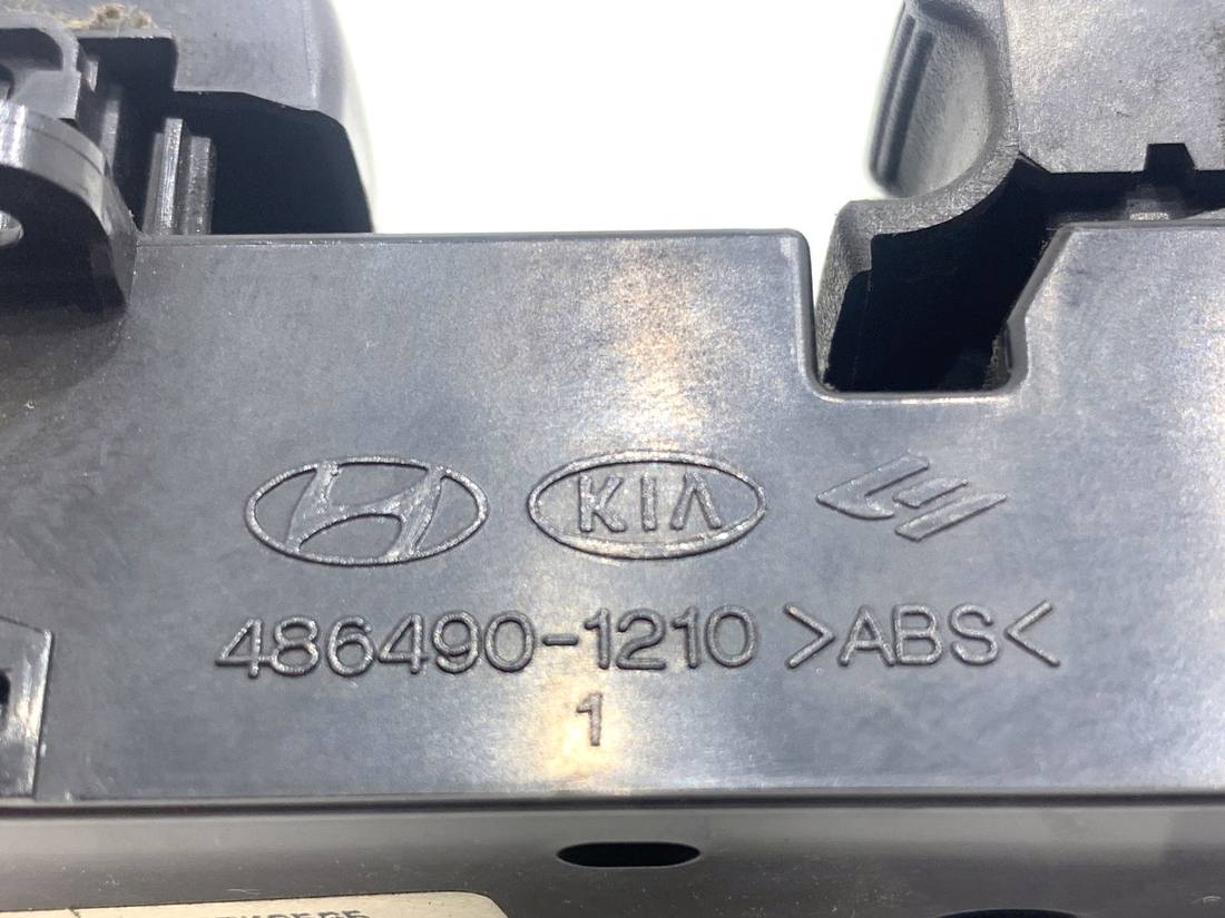 Блок кнопок склопідйомників Kia Soul 93570-2K000 — фото деталі 7