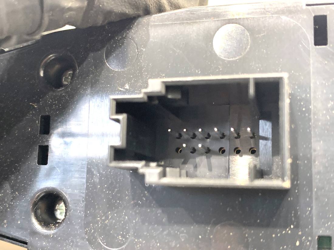 Блок кнопок стеклоподъемников BMW 5 G30 6847099 — фото детали 3