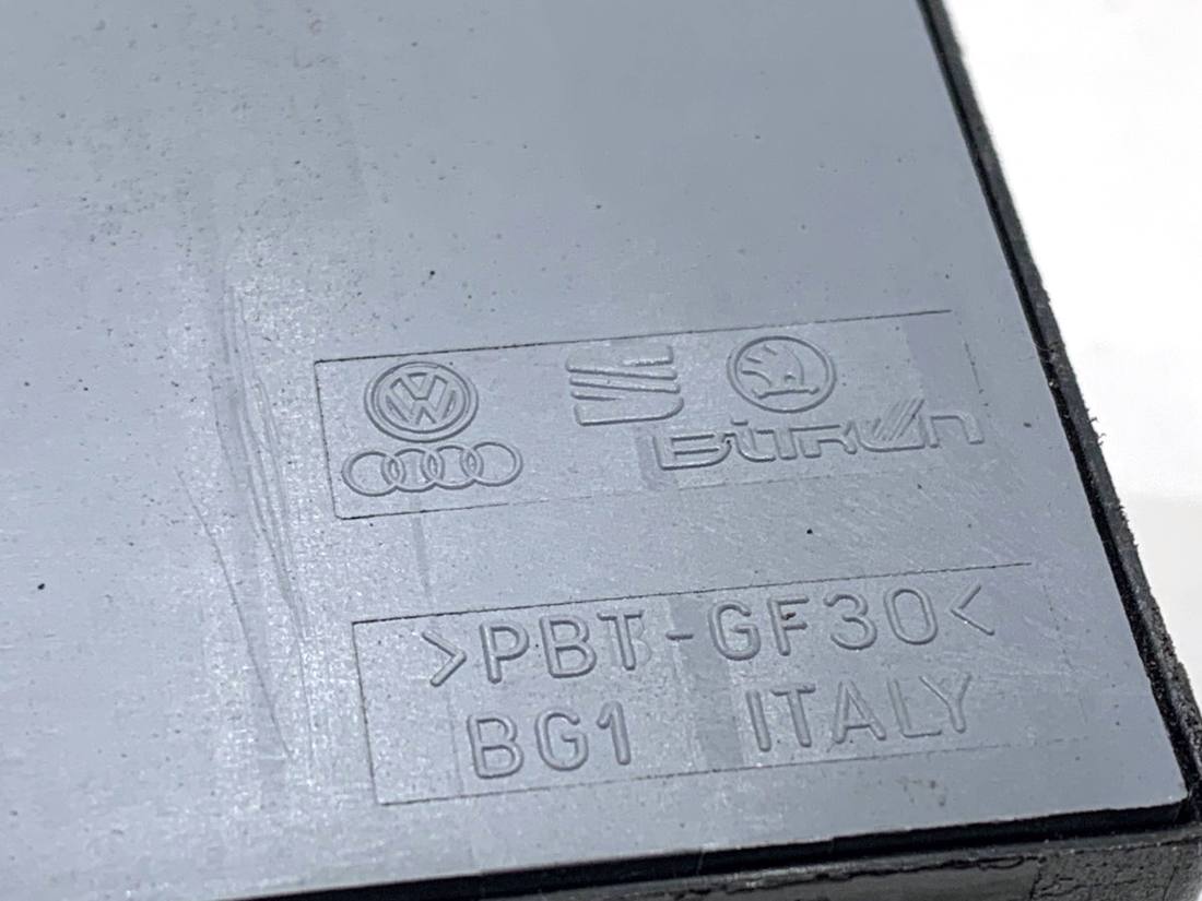 Блок кнопок склопідйомників Skoda Superb 2 1Z0959858B — фото деталі 4