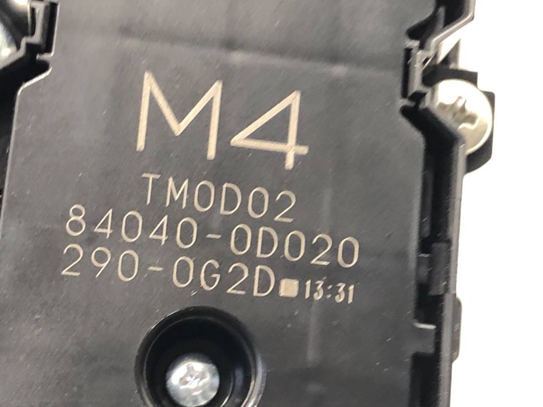 Блок кнопок склопідйомників Toyota Yaris 4 84040-0D020 — фото деталі 5